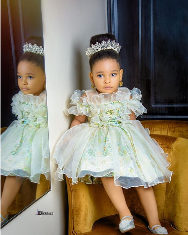 Screenshot-2021-08-20-at-18-59-09-Queen-Nwokoye-on-Instagram-In-20189-days-after-my-birthdayGod-gave-me-a-special-gift-T...