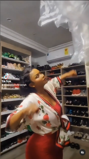 Screenshot-2022-09-12-at-09-07-04-Mrs-Nana-Ama-McBrown-Mensah-@iamamamcbrown-•-Instagram-photos-and-videos
